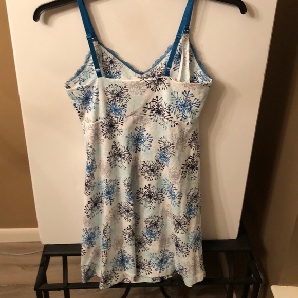 Bump in the Night Sleep Tank Built-in Bra S/P/CH - Picture 5 of 5